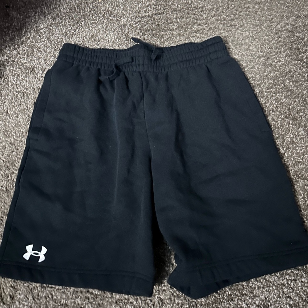 Under Armour Men's Dark sweat Shorts-never worn